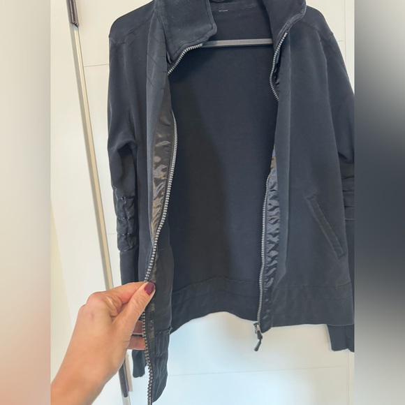 Lululemon Moto Mogul Jacket Full Zip Black Size 6 Ribbed Sleeves High Collar - Picture 8 of 16
